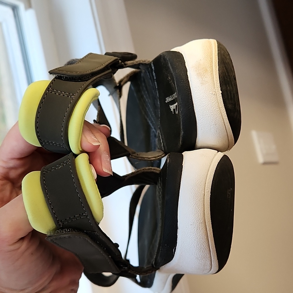 Clark's Cloudstepper Adjustable Sandals Size 11 - image 2